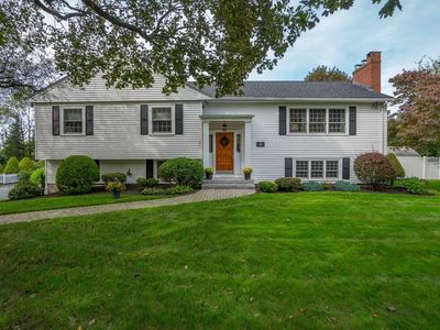 16 Hutchinson Rd, Winchester, MA, 01890
