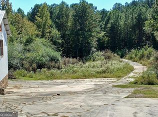 364 Pleasant Valley Rd SE, Silver creek, GA 30173