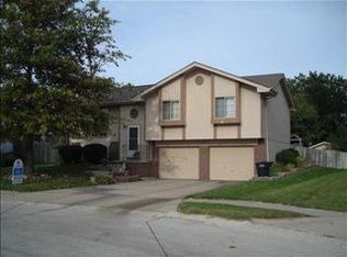 15005 Chalco Pointe Cir, Omaha, NE 68138