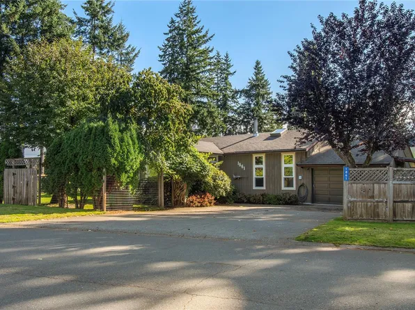 1861 Carlyle Cres, Campbell River, BC V9W 1L2