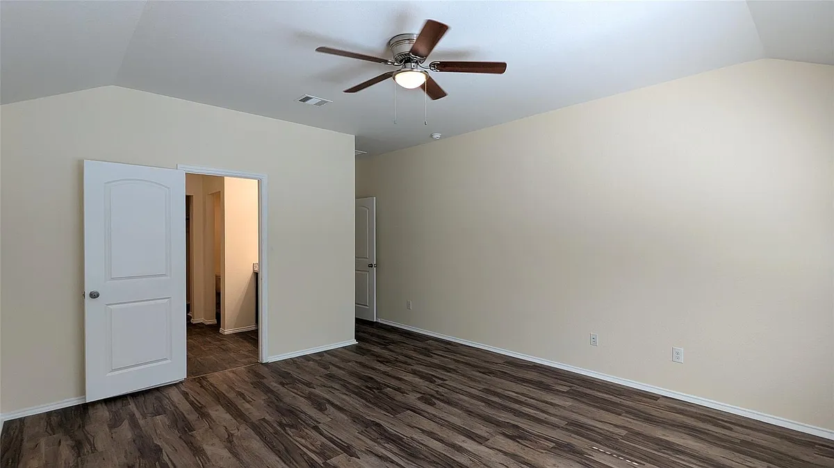 Building Photo - 568 Road 5138