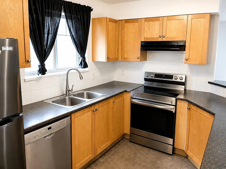 244 Sherbrooke St #2321 — Photo 13
