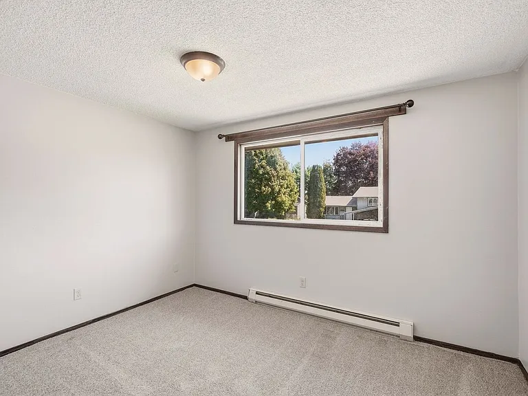 2705 N Robie Ct — Photo 12