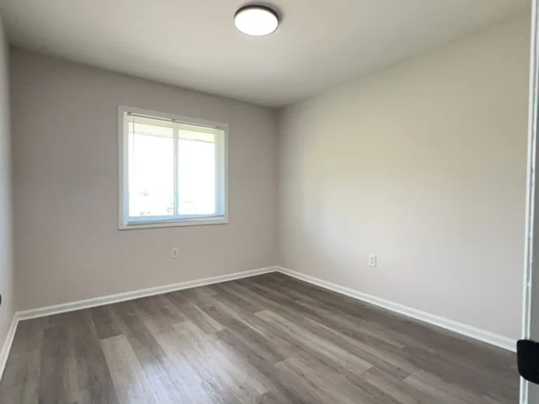 Oak Grove Village Apartments — Photo 12