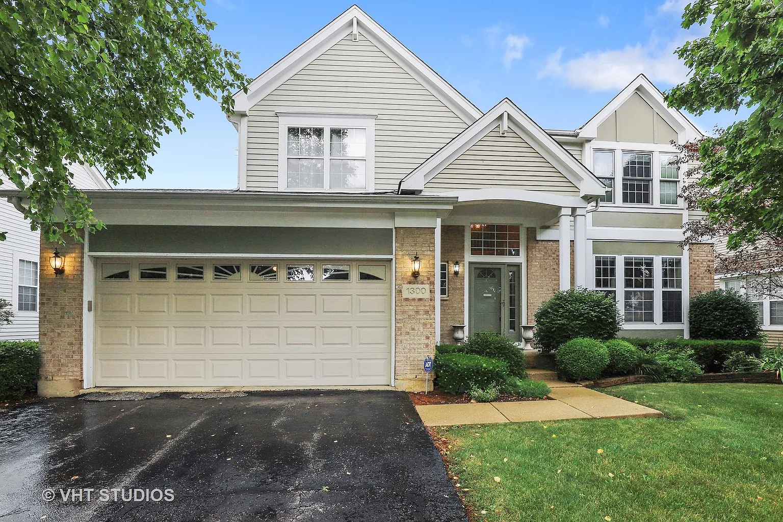 1300 Shetland Dr photo 1