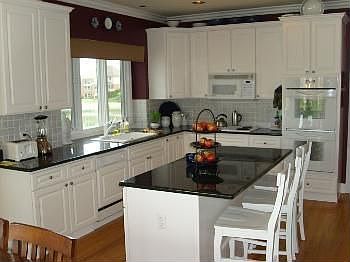 3rd image of 18368 Clairmont Cir W