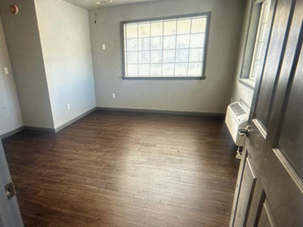 (undisclosed Address)