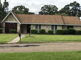9 Clairmont Cir, Laurel, MS 39440