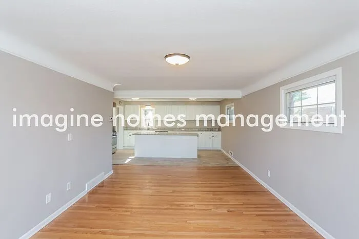 2541 Dale Ave — Photo 4