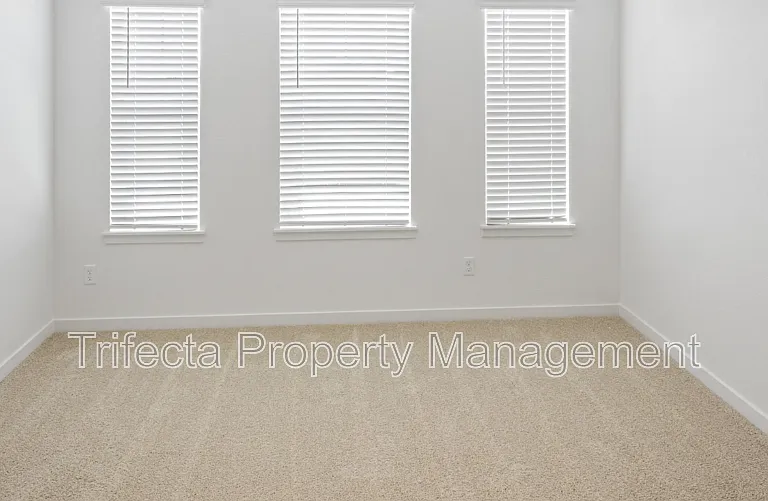 632 Thoroughbred Ln — Photo 13