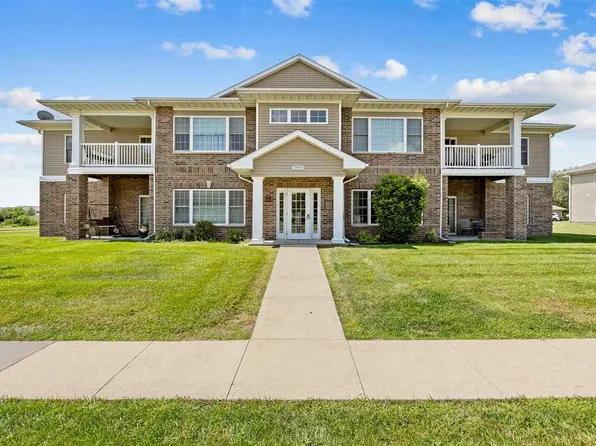 2969 Heinz Rd APT 5, Iowa City, IA 52240