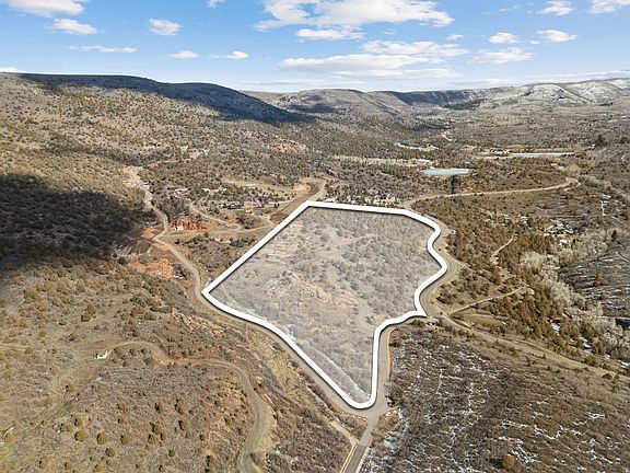 4th image of 8665 E Lake Rd