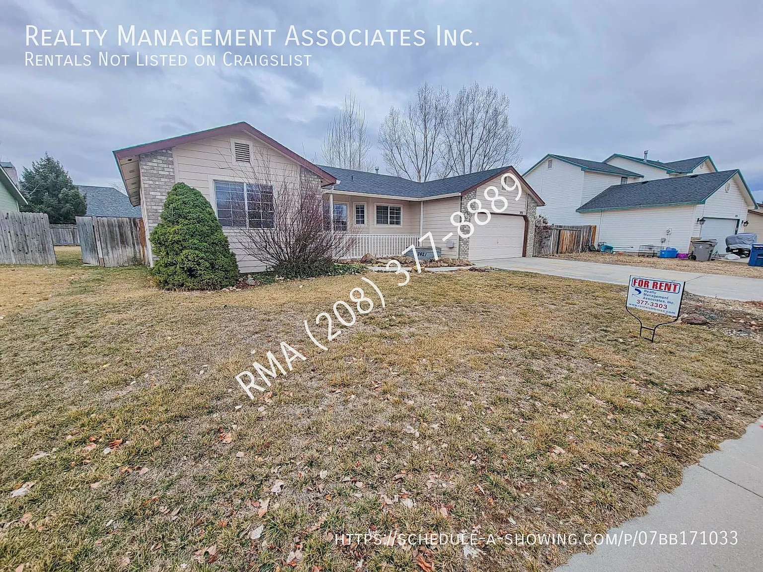 Darling 3 Bedroom Home in Nampa! — Photo 2