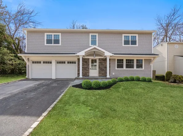 78 Barry Lane, Syosset, NY 11791