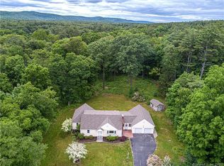 24 Ichabod Rd, Simsbury, CT 06070