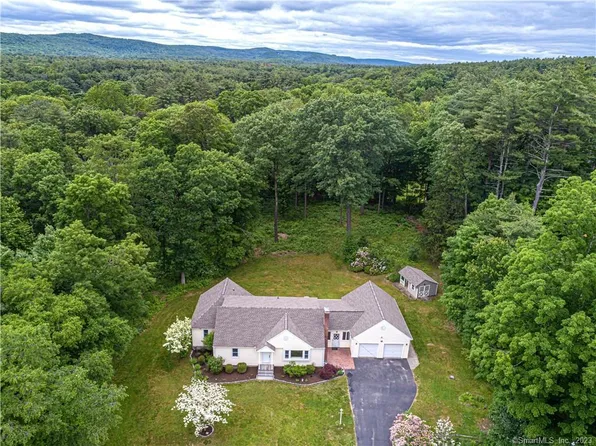 24 Ichabod Road, Simsbury, CT 06070