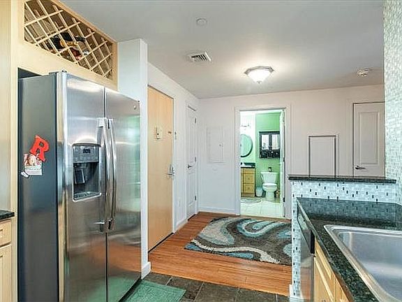 5th image of 111 S 1st St #1710