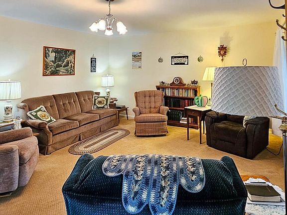 4th image of 13546 Paradise Dr