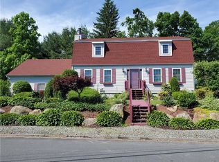 20 Green Valley Dr, Johnston, RI 02919