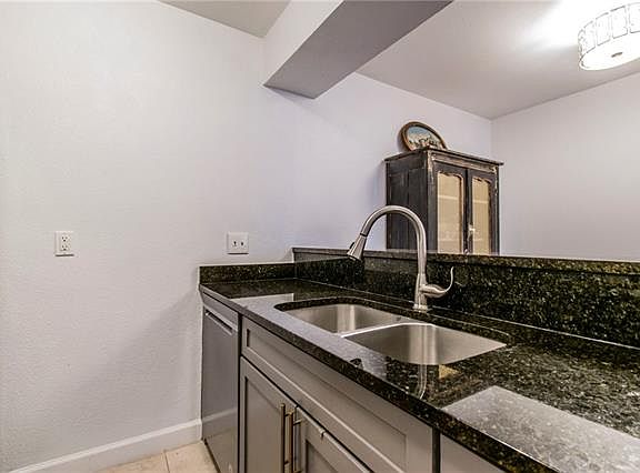 4th image of 2020 S Congress Ave APT 2215