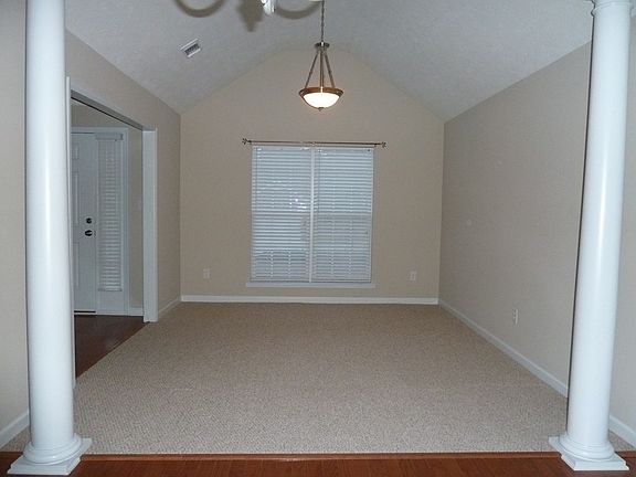 5th image of 2069 Lake Forest Dr