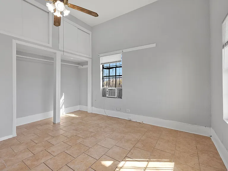 652 N San Ignacio Ave — Photo 2