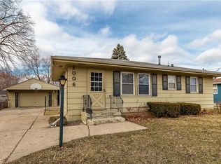 1006 E Watrous Ave, Des Moines, IA 50315