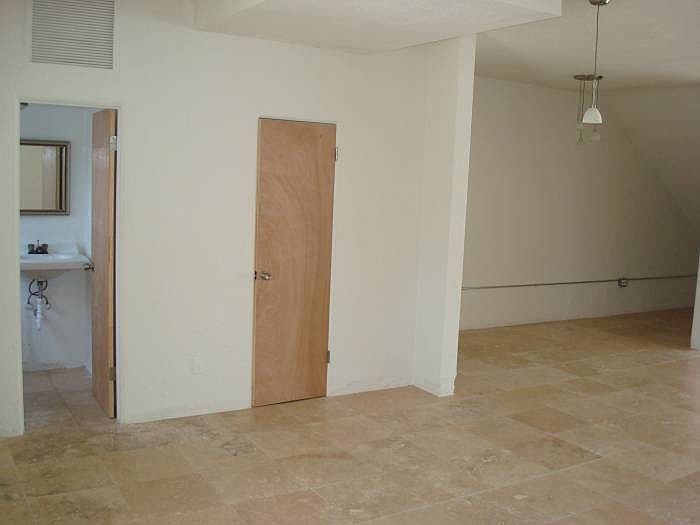 2nd image of 1433 4th St S