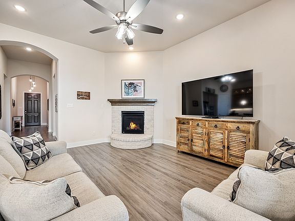 5th image of 4020 Grotto Dr