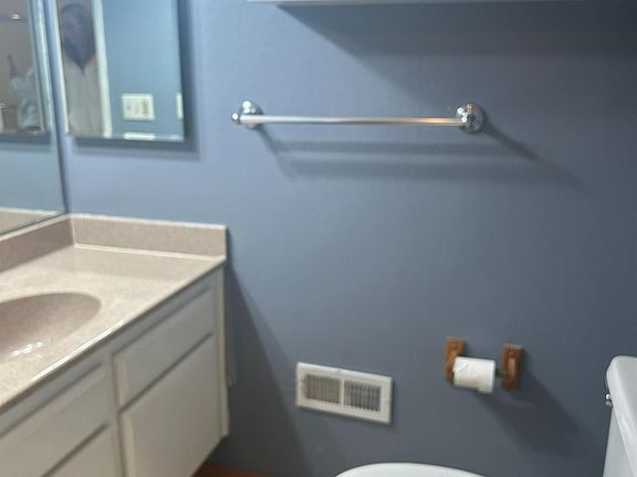 5th image of 3184 Serra Way