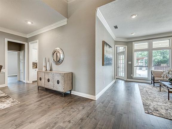 5th image of 301 Gregg Ct
