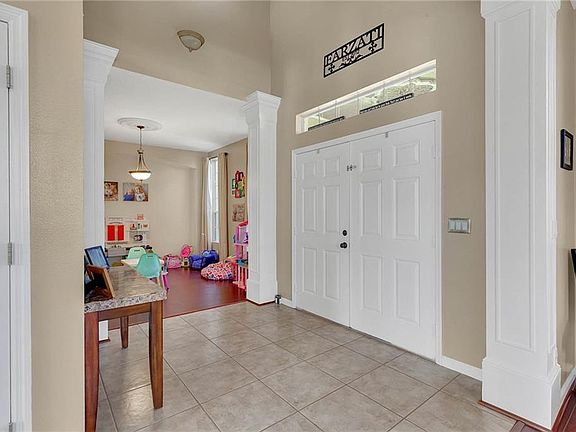 4th image of 10812 Via Capri Ln