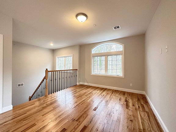 2nd image of 78 Holten Ave Unit 2
