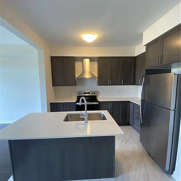 27 Stonehill Ave — Photo 4
