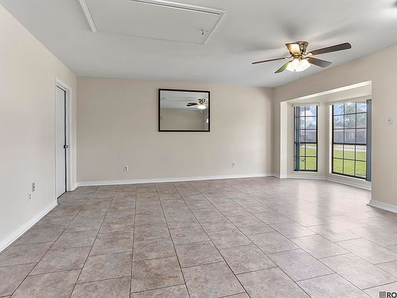 3rd image of 1501 Carrollwood Dr