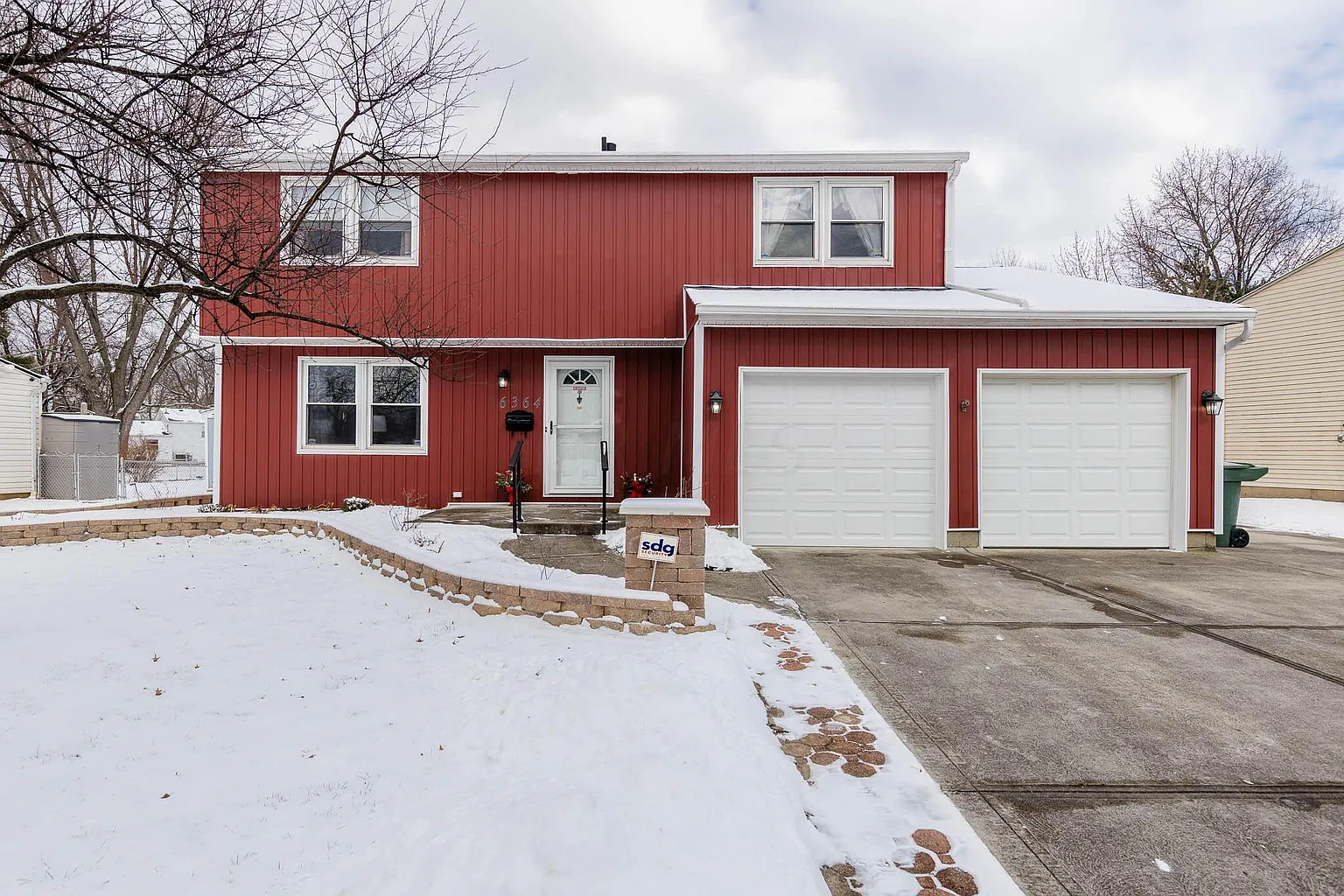 6364 Skywae Dr photo 1