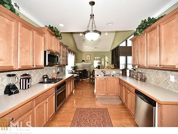 5th image of 2270 Hickory Station Cir