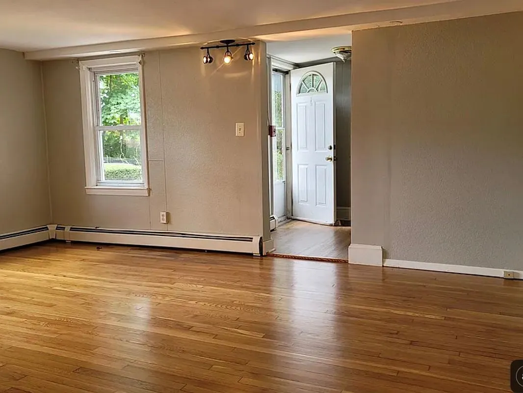 1 bed, 1.0 bath, 660 sqft, $1,500 — Photo 3