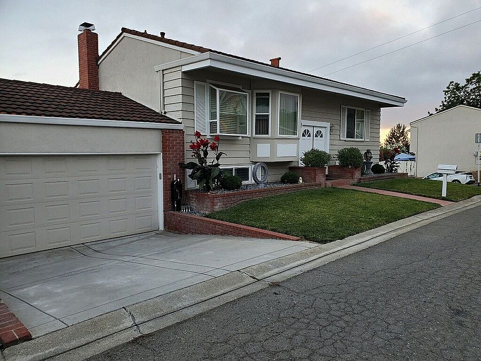 1st image of 363 Monte Carlo Ave
