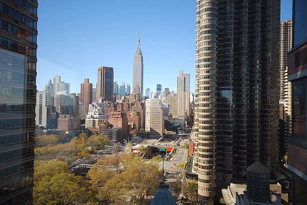 Rented by Luxury Habitat | media 9