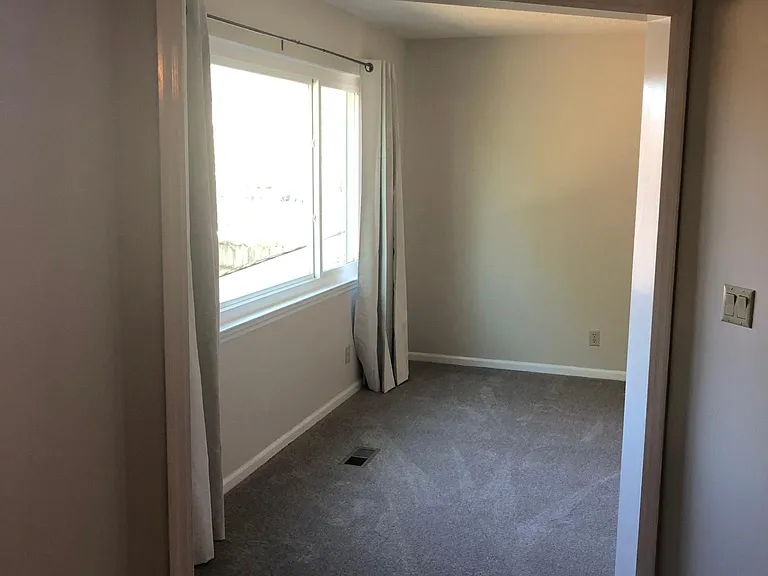 Sitting area off master bedroom