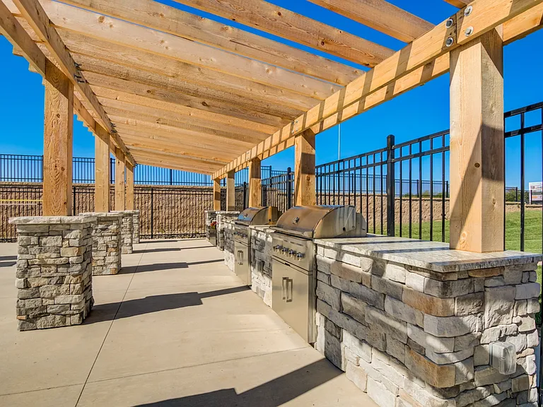 The Venue Townhomes — Photo 6