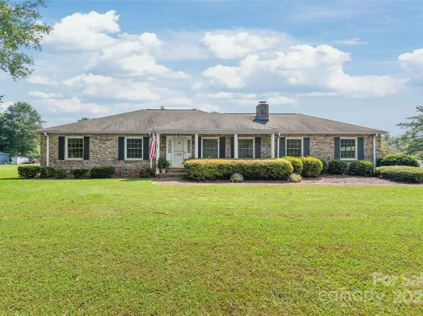 2712 Beaty Rd, Gastonia, NC 28056