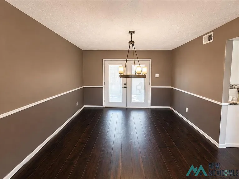 920 Colonial Pkwy — Photo 9