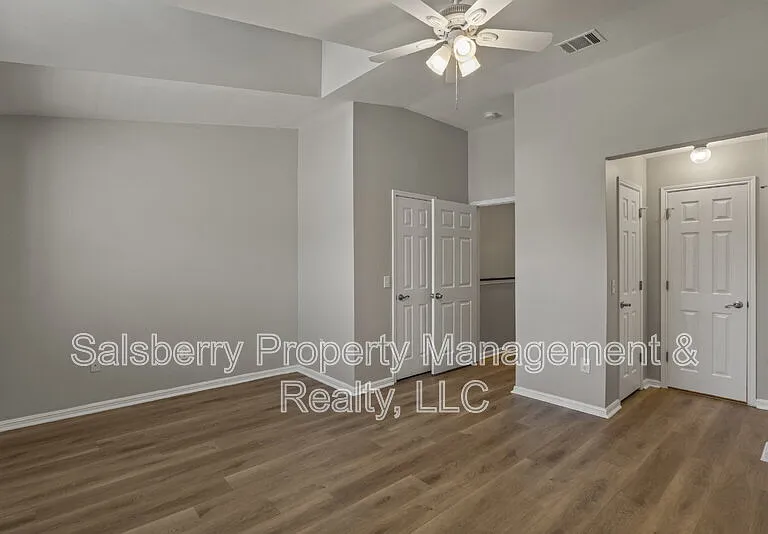 8015 Ederville Cir — Photo 19