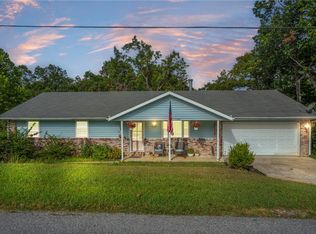 9117 Grimes Dr, Rogers, AR 72756