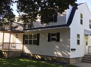 1577 Cedar St, Green Bay, WI 54302