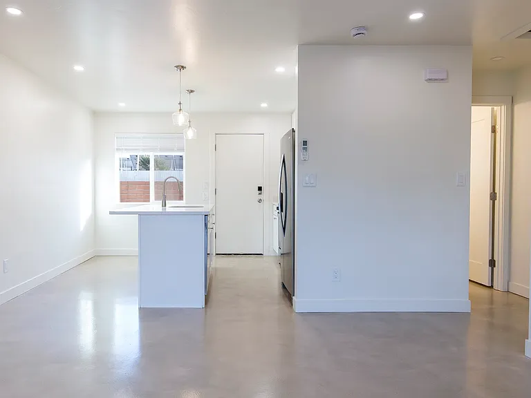1423 N Venice Ave #K — Photo 15