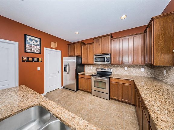 4th image of 24106 San Giovanni Dr
