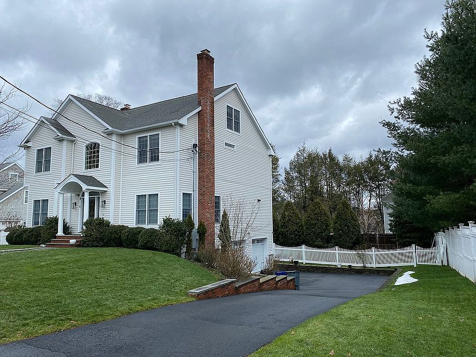 2nd image of 6 Garden Ln